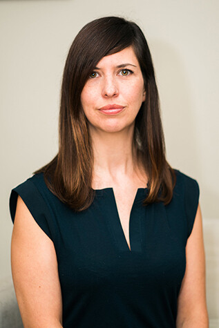 Laurie Petrou
