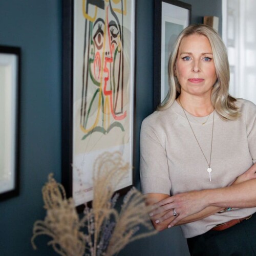 Portrait of Author Hannah Richell